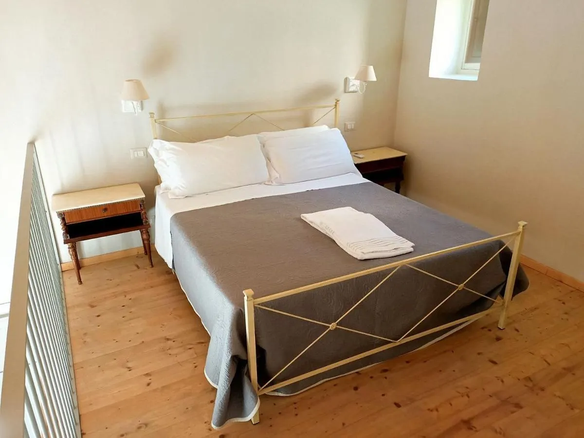 Hotel Relais Real Collegio Noli 3*,  Italia