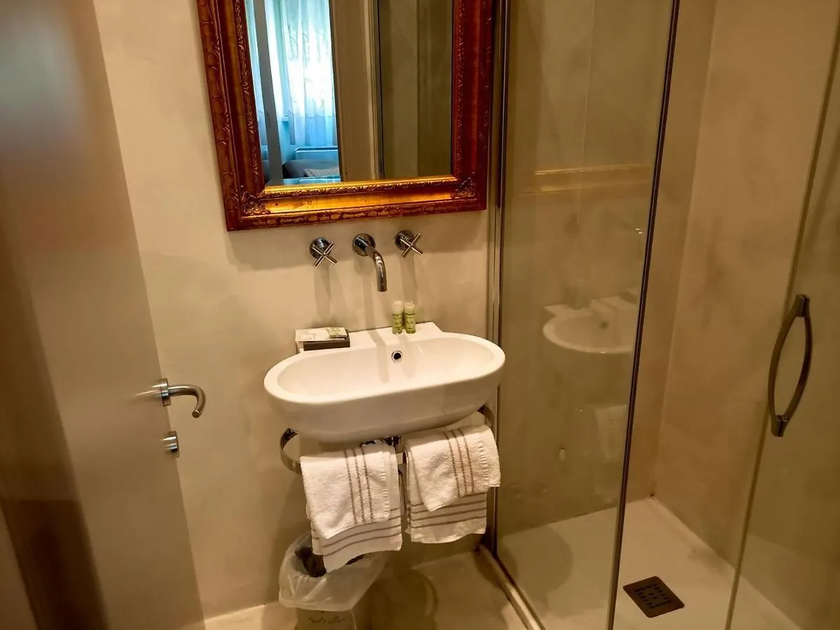 Hotel Relais Real Collegio Noli